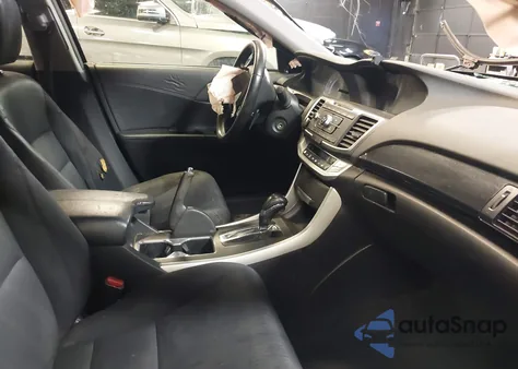 2013 Honda Accord Sport z USA, uszkodzony, nr VIN 1HGCR2F53DA042214